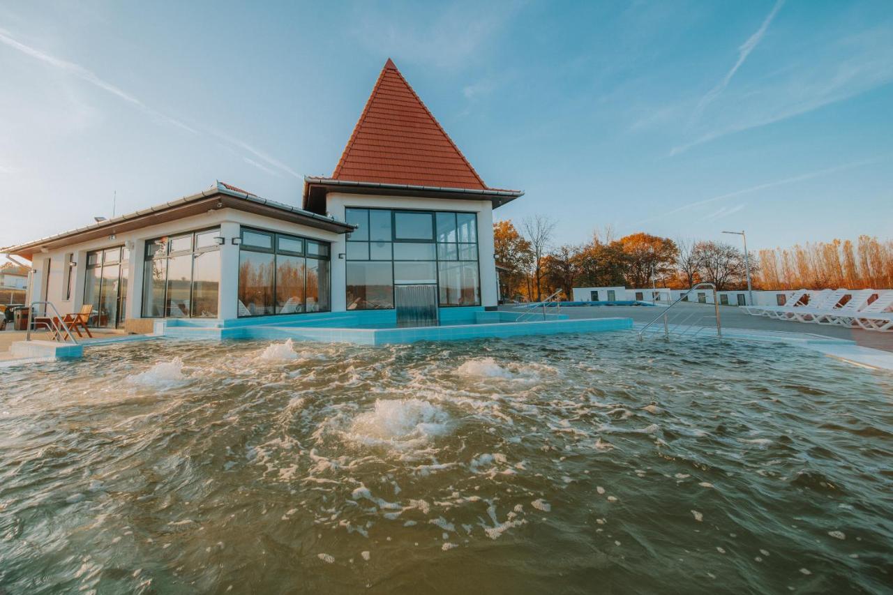 Termal Kre-Spa Sinnicolau de Munte Exterior photo